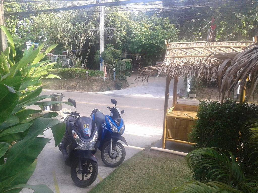 But Different Phuket Boutique Hotel Nai Harn Extérieur photo