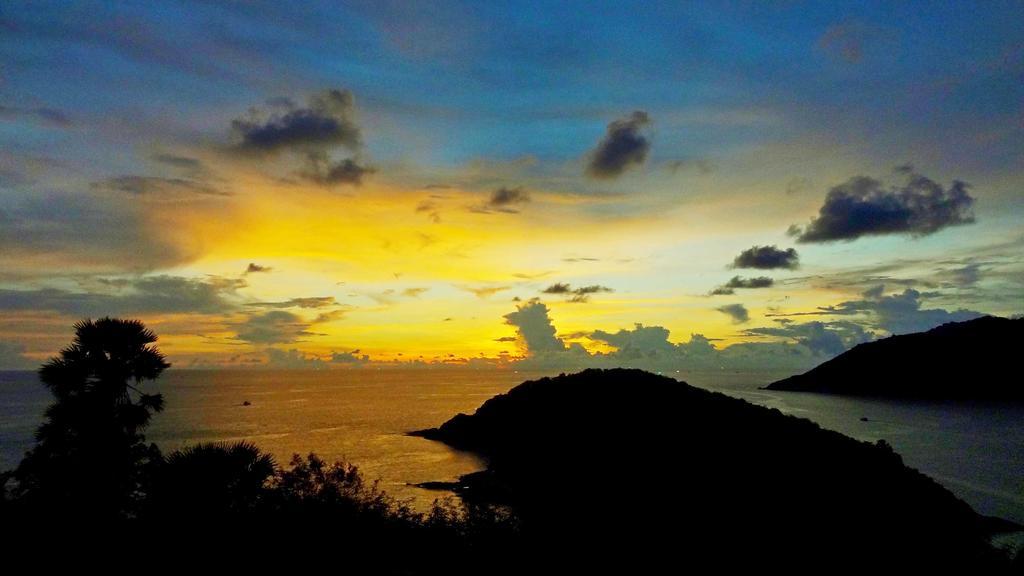But Different Phuket Boutique Hotel Nai Harn Extérieur photo