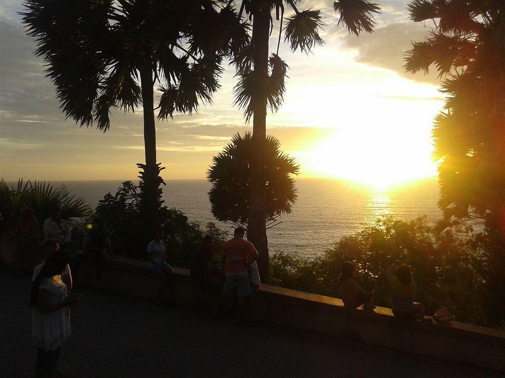 But Different Phuket Boutique Hotel Nai Harn Extérieur photo